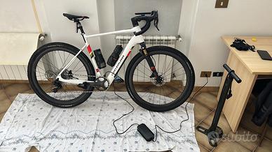 LUCKY EXPLORER S GRAVEL LIMITED EDITION