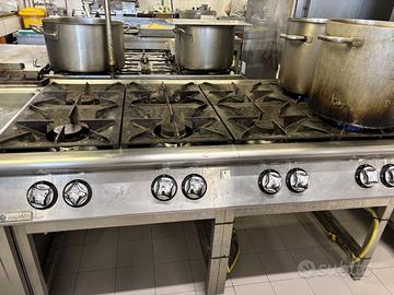 Cucina a gas 8 fuochi