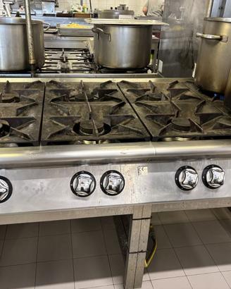 Cucina a gas 8 fuochi
