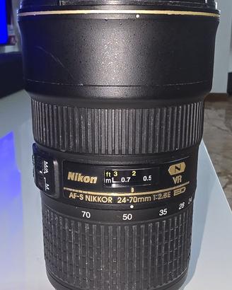 ZOOM AF-S NIKKOR 24-70mm f/2.8E ED VR