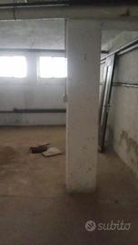 Porzione Magazzino a 6 km da dogana bizzarone-CH