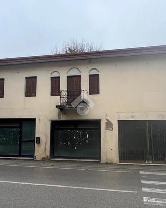 NEGOZIO A SANT'ANGELO DI PIOVE DI SACCO