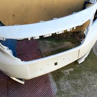 paraurti  anteriore  peugeot  5008 . 3008