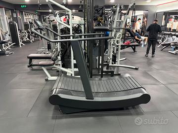 Tapis roulant, curvo