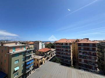 6 LOCALI A CHIAVARI