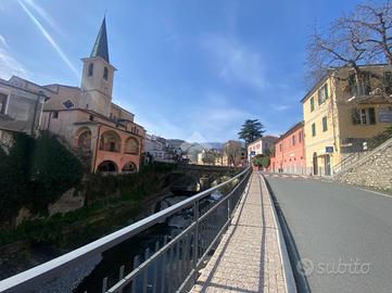 4 LOCALI A BORGOMARO