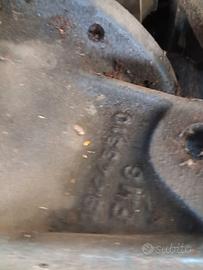 Forcella mozzo ruota sx - cod. 0.194.4331.0