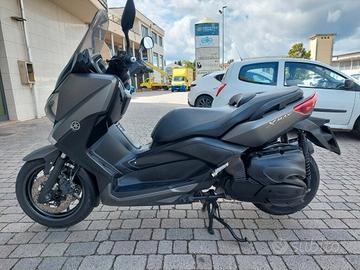 Yamaha X-Max 400 abs