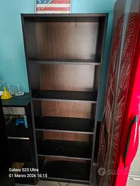 scaffale in legno  con ruote