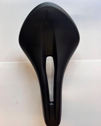Fizik Aliante R3 – Sella bici da strada – Nuova