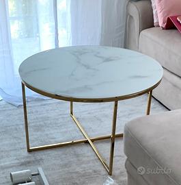 Tavolino da sala con piano in vetro effetto marmo