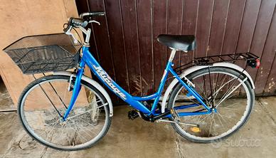 BICI DA DONNA 26’ CON CESTINO