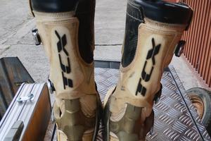 stivali motocross TCX