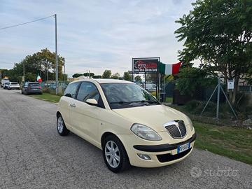 Lancia Ypsilon 1.2 Benzina con GARANZIA - NEOPATEN