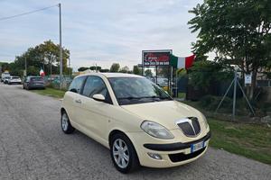 Lancia Ypsilon 1.2 Benzina con GARANZIA - NEOPATEN