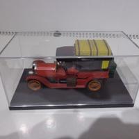 automodello RIO 1:43