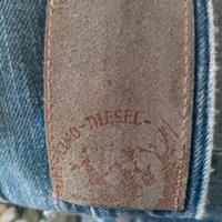pantaloni jeans Diesel usato