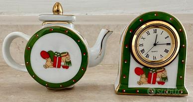 Piccolo orologio e teiera porcellana le perle