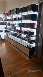 ARREDAMENTO NEGOZI PROFUMERIA