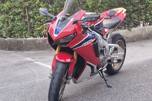 Honda CBR 1000 RR SP
