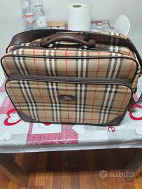 valigia boston di Burberry