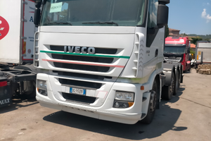 Iveco Stralis 450 E5 con impianto scarrabile Tam