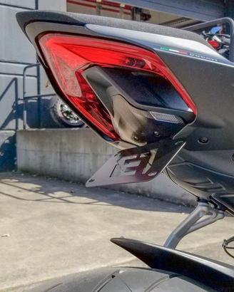 PORTA TARGA FUTURISMOTO DUCATI STREET V4 '20-'24