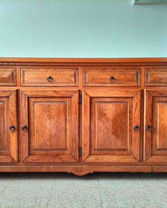 Credenza legno massiccio con 4 ante e 4 cassetti 