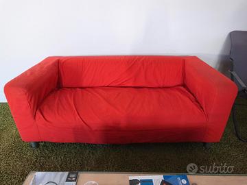 Divano 3 posti rosso sfoderabile – 90€