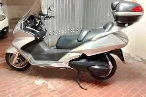 Honda Silver Wing 600