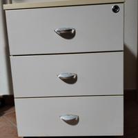 cassettiera con piano dattilo