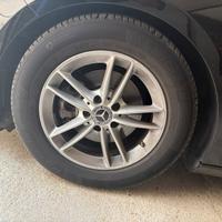 Cerchi da 16 originali mercedes con gomme