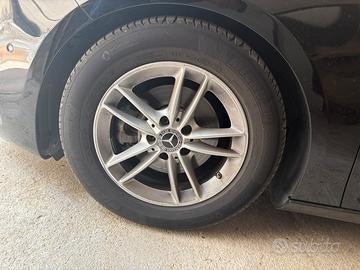 Cerchi da 16 originali mercedes con gomme