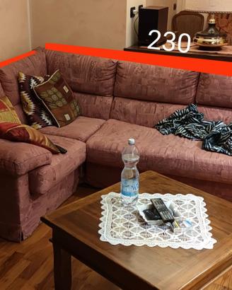 Divano angolare in tessuto 