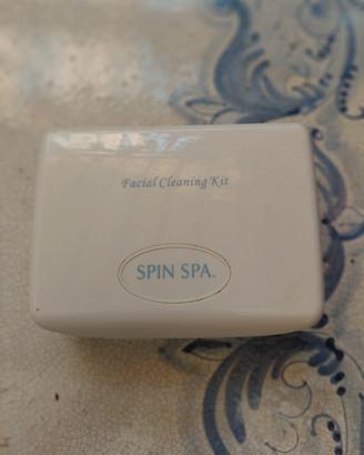 facial cleaning kit. pulizia e massaggio del viso 