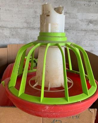 ATTREZZATURA PER ALLEVAMENTO