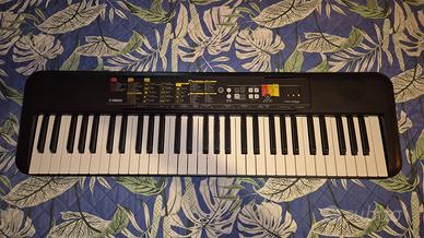 pianola Yamaha PSR-F52 – Come nuova
