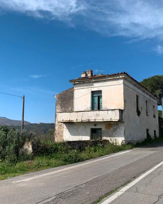 Casolari da ristrutturare nel Cilento