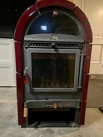 Stufa a legna con forno
