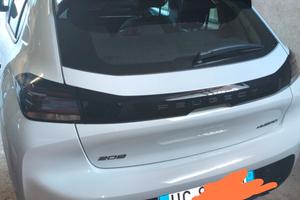 Peugeot 208 Ibrida/Benzina/Elettrica 