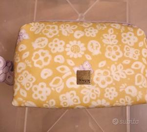 Pochette Thun nuova gialla e viola con cerniera.