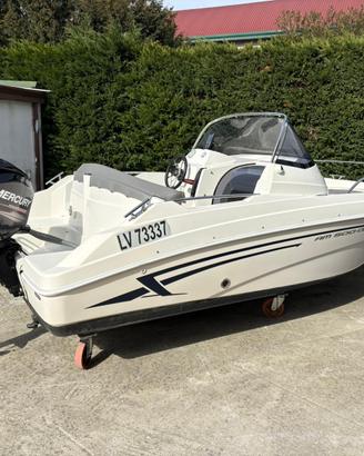AM Marine 500 Wa + Mercury 40 CV
