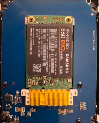 SSD Samsung 860 EVO mSATA da 250GB con adattatore
