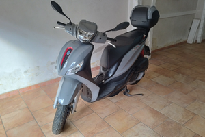 Piaggio medley 125 Gommato nuovo Michelin