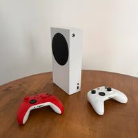 Xbox serie s + 2 controller