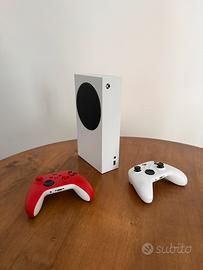 Xbox serie s + 2 controller