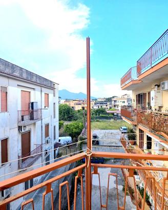 APPARTAMENTO CON BOX AUTO E LASTRICO SOLARE