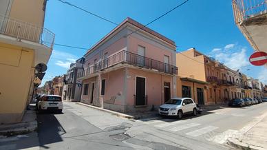 appartamento Avola 214mq con ampo terrazzo 105mq