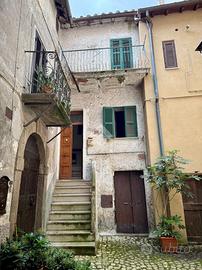 3 LOCALI A VASANELLO