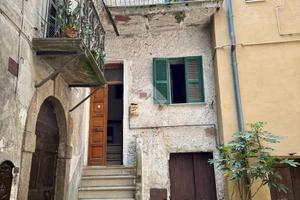 3 LOCALI A VASANELLO